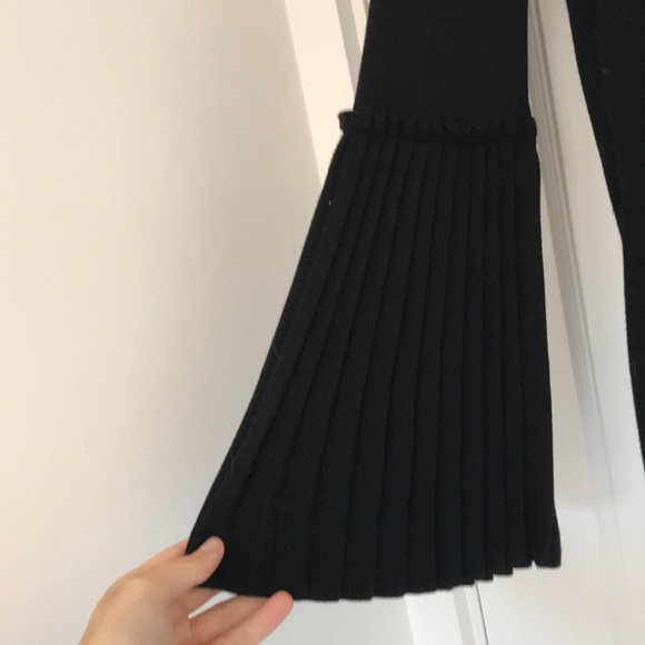 Sweater - Picture 2 of 5